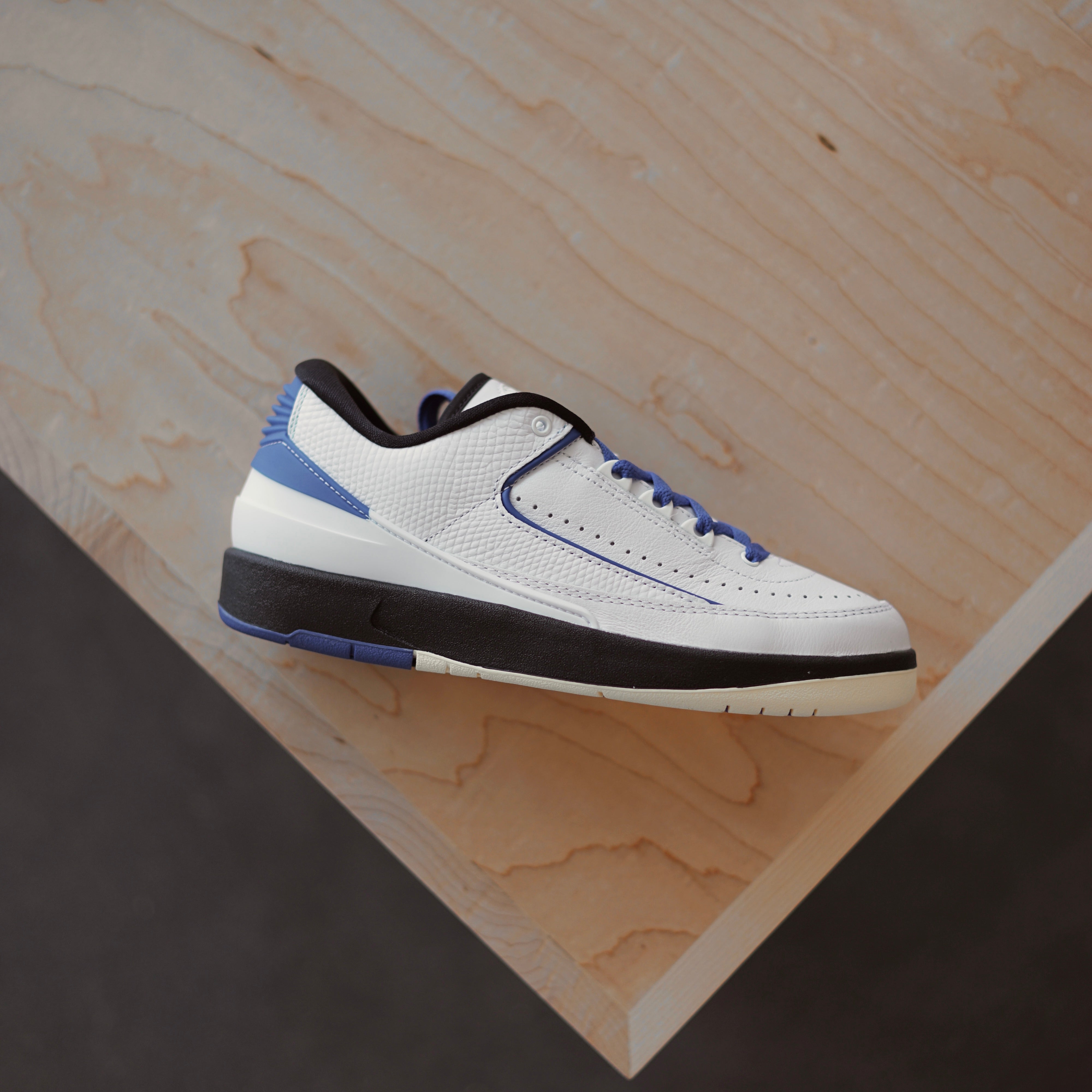 Jordan 2 low on sale unc