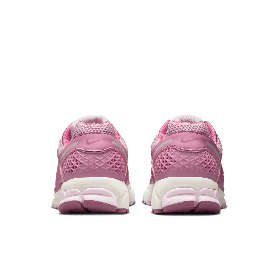 Women's Nike Vomero 5 'Elemental Pink'