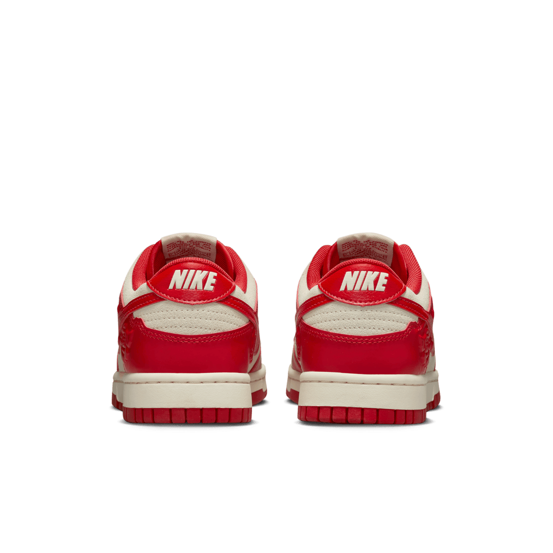 Women's Nike Dunk Low 'Red Roses'