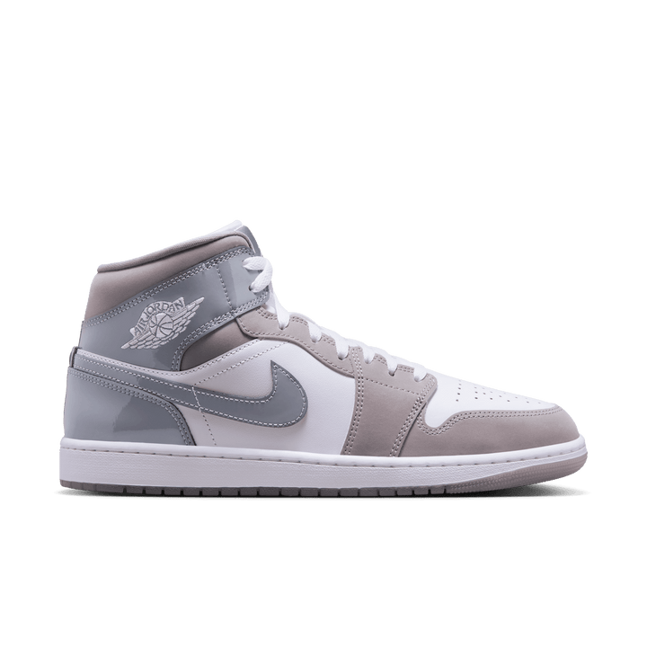 Air Jordan 1 Mid SE 'Patent Cool Grey'