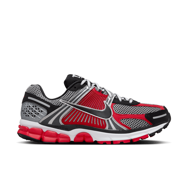 Nike Zoom Vomero 5 'Metallic Silver/University Red'