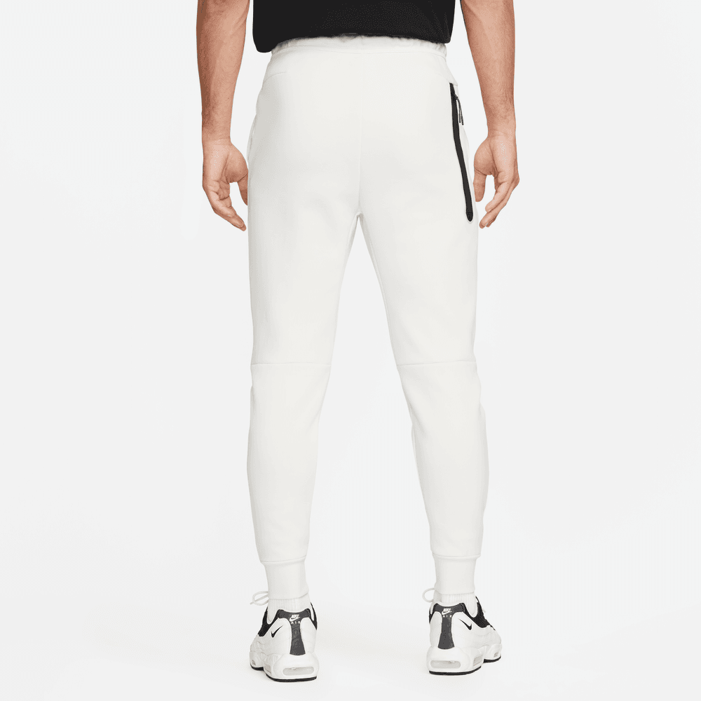 Nike Sportswear Tech Fleece Jogger 'Phantom/Black'