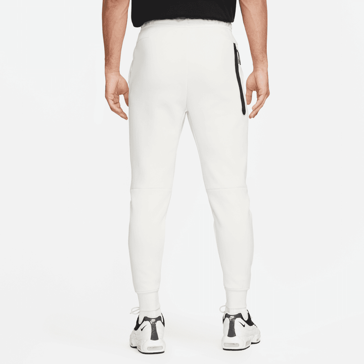 Nike Sportswear Tech Fleece Jogger 'Phantom/Black'