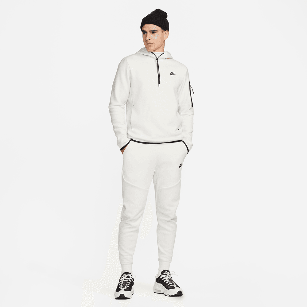 Nike Sportswear Tech Fleece Jogger 'Phantom/Black'